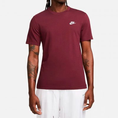 Футболка Nike Sportswear Club Tee