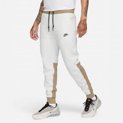 Брюки Nike Sportswear Tech Fleece