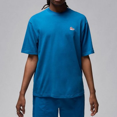 Футболка Jordan Brand Sneaker Patch Футболка Jordan Brand Sneaker Patch